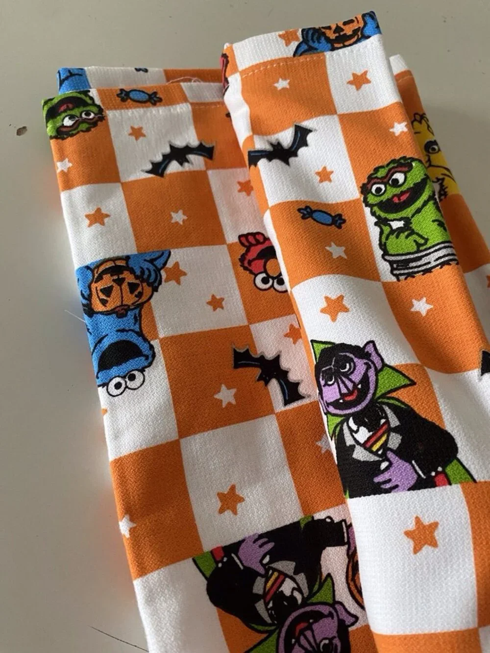 2 Pack Sesame Street Halloween Kitchen Dish Towels Cookie Big Bird, Oscar Count
